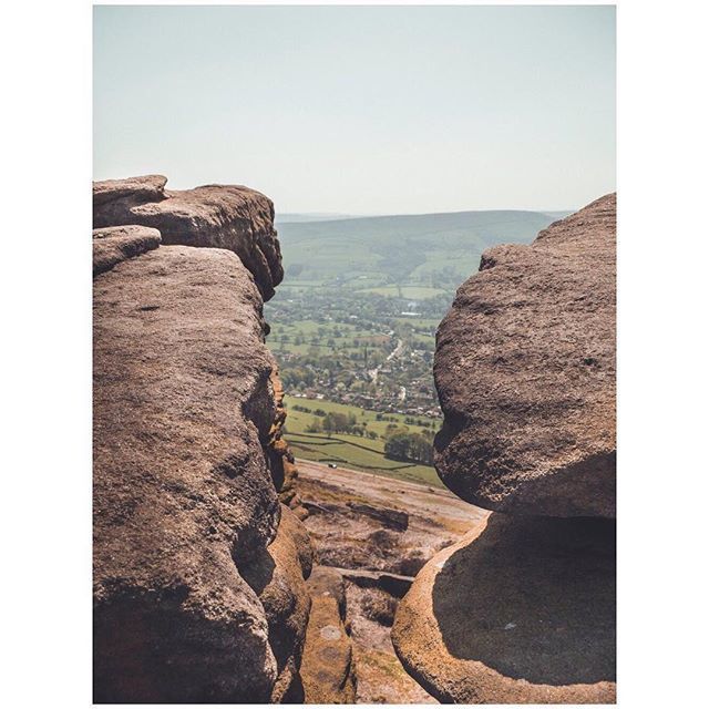 oh my god twitter doesn’t include alt text from images in their API