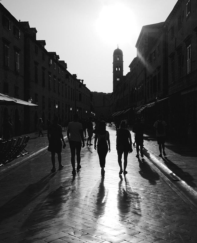 oh my god twitter doesn’t include alt text from images in their API